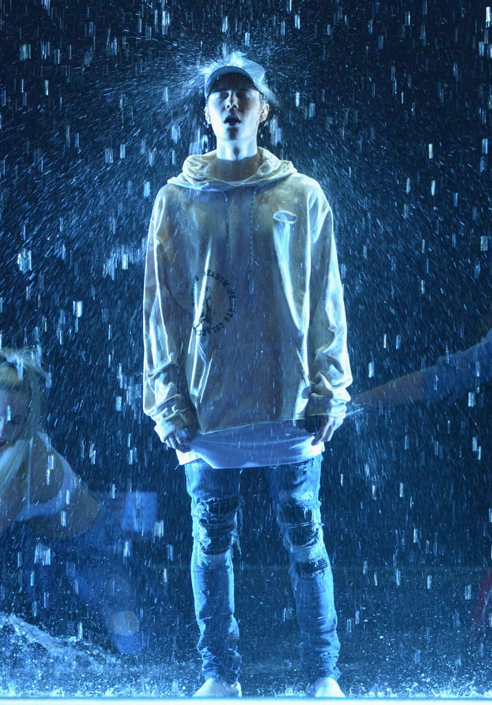 Justin Bieber at the American Music Awards 2015