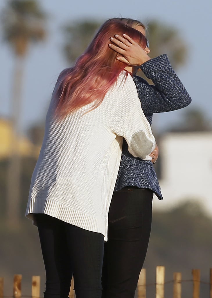 Reese Witherspoon and Ava Phillippe Hugging on the Beach