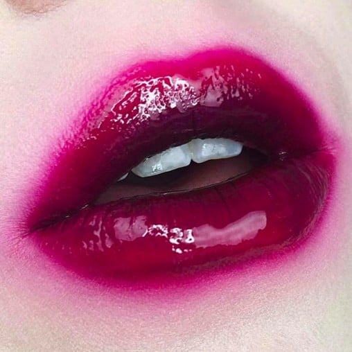 Kat Von D Everlasting Liquid Lipstick in Miss Argentina