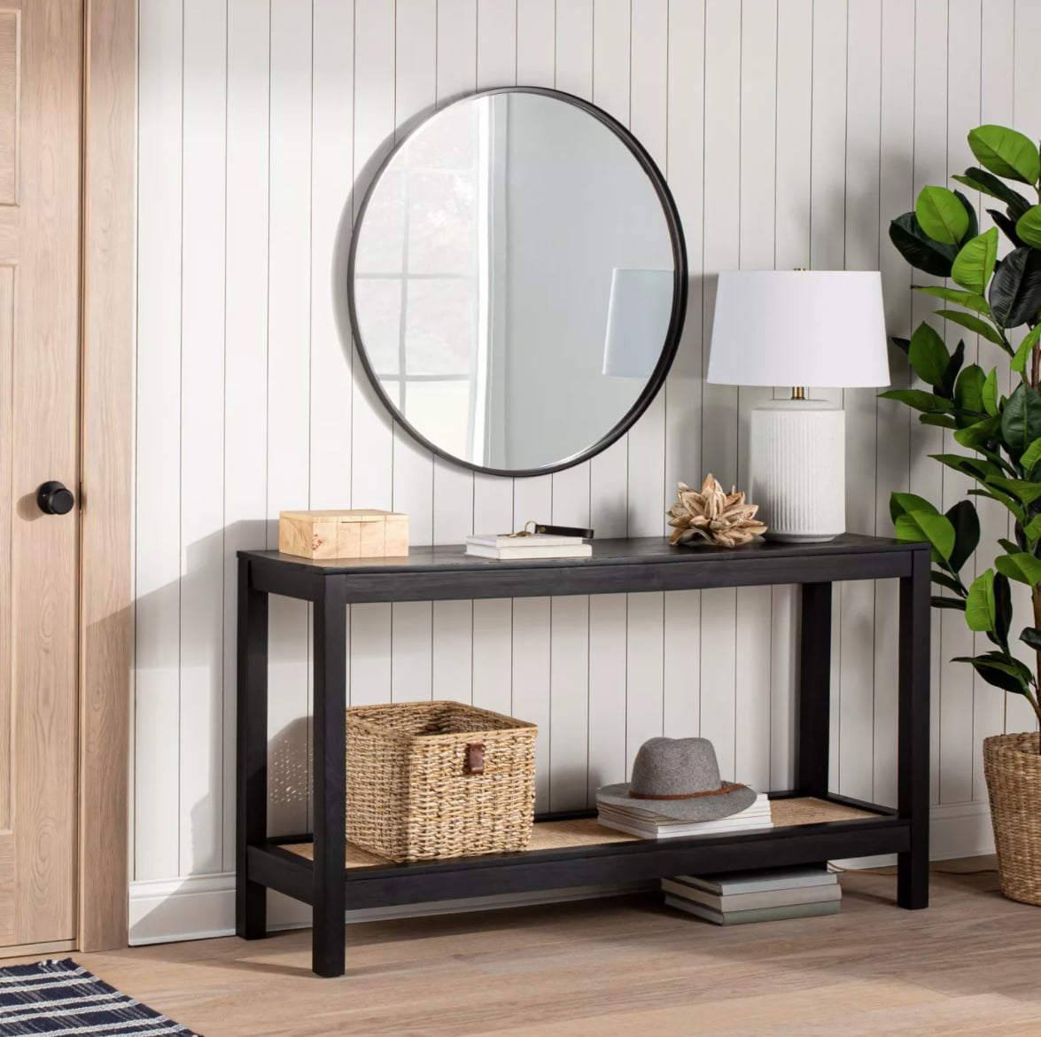 Threshold shop console desk