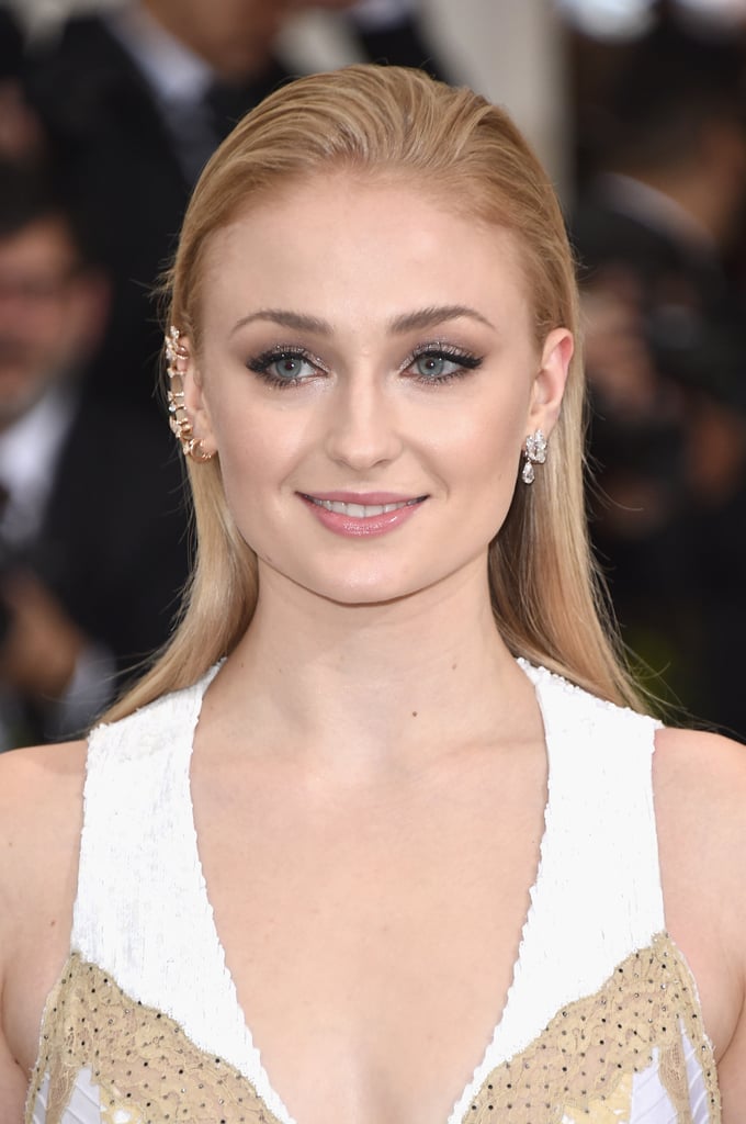 Sophie Turner With Blonde Hair in 2017