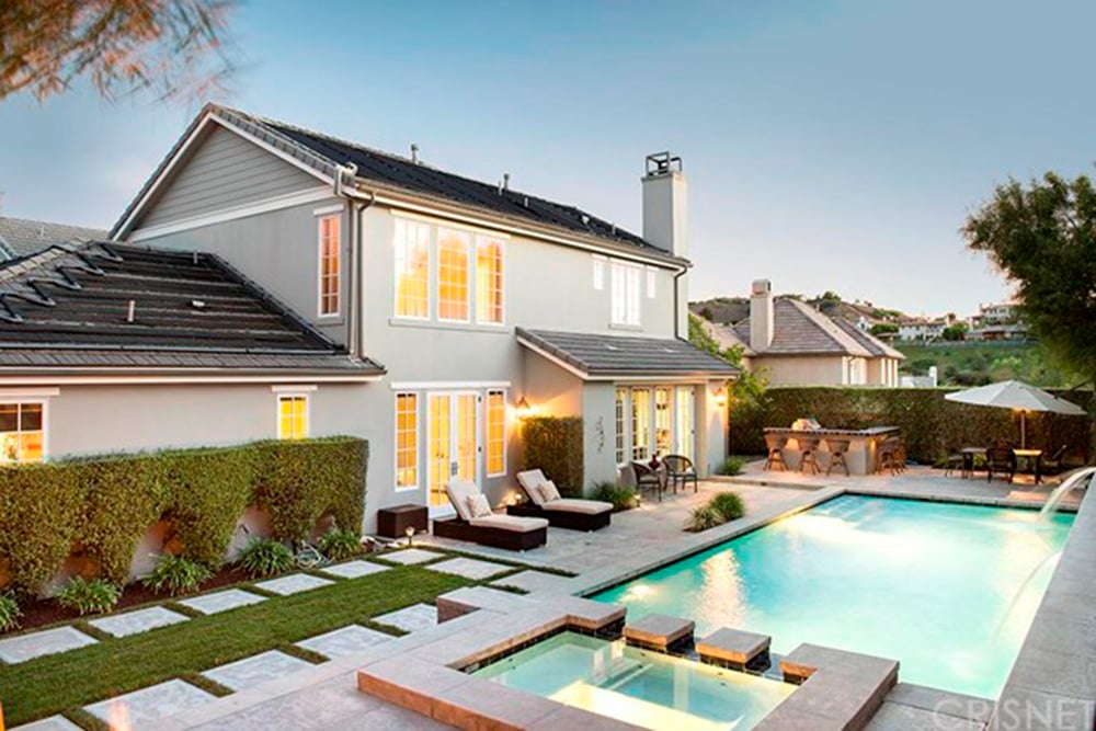 Kris Jenner Buys House Rumored For Rob Kardashian