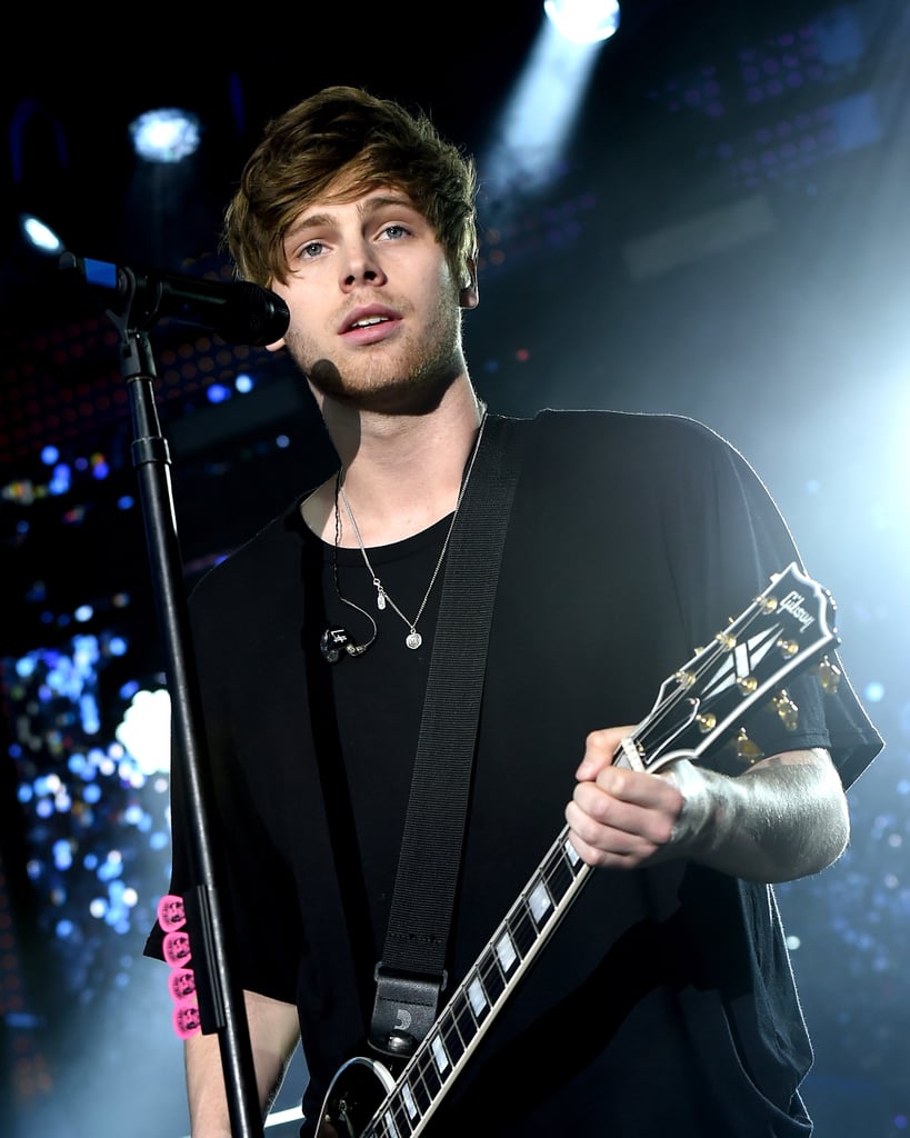Sexy Luke Hemmings Pictures