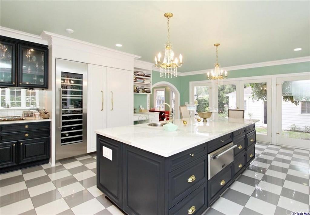 The Real-Life Father of the Bride House Is For Sale