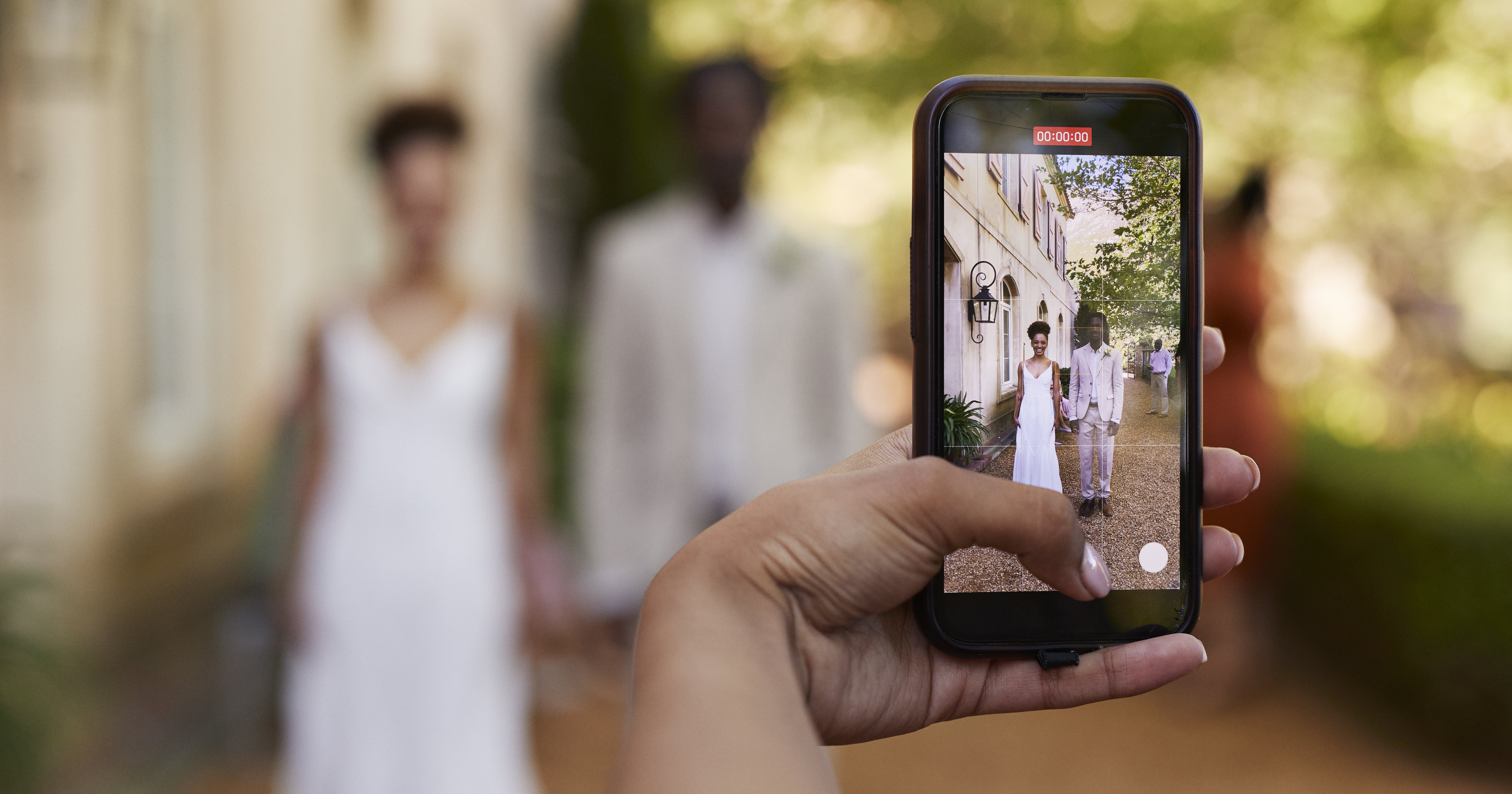 Should You Hire a Wedding Content Creator? Experts Weigh In