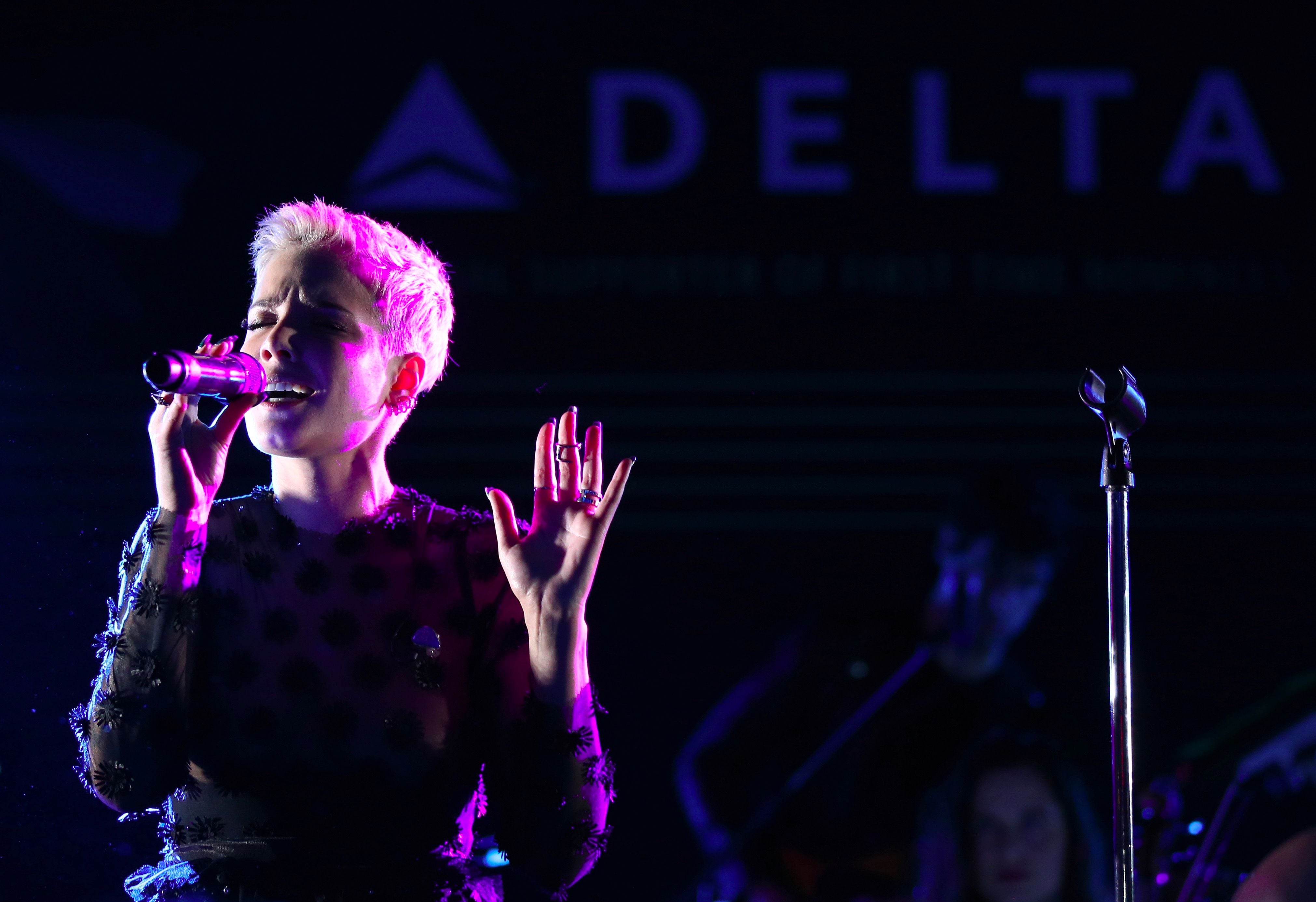 Halsey "Eyes Closed" POPSUGAR Entertainment