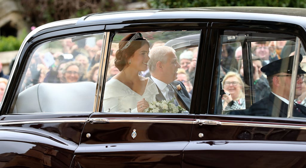 公主Eugenie和杰克Brooksbank婚礼照片
