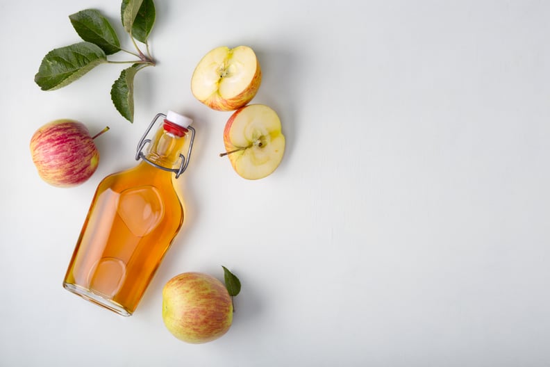如何减轻头发自然使用苹果醋吗