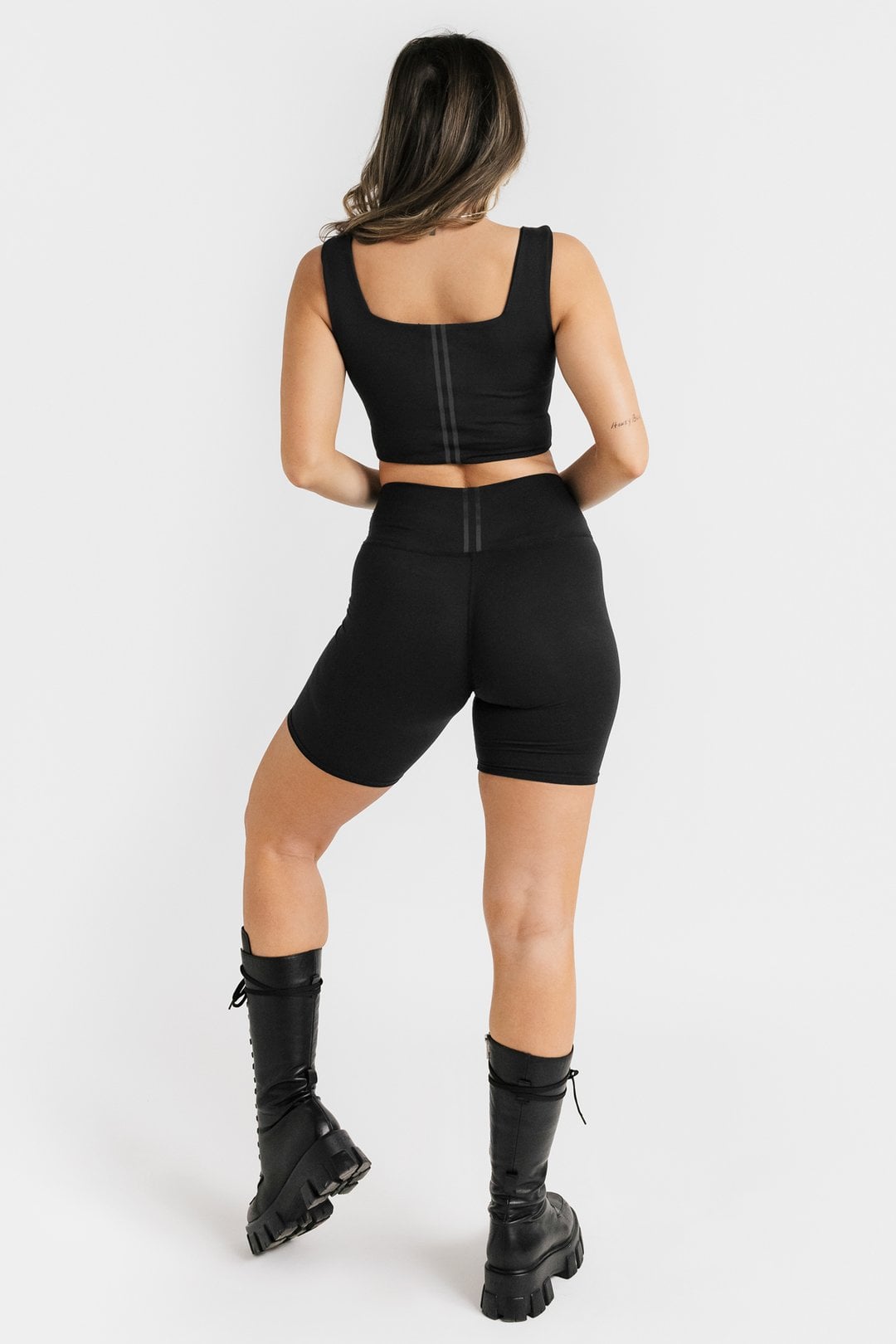 Square Neck Top | Get to Know Parallel Apparel, Your New Favorite Brand For  Sexy Basics | POPSUGAR Fashion Photo 3
