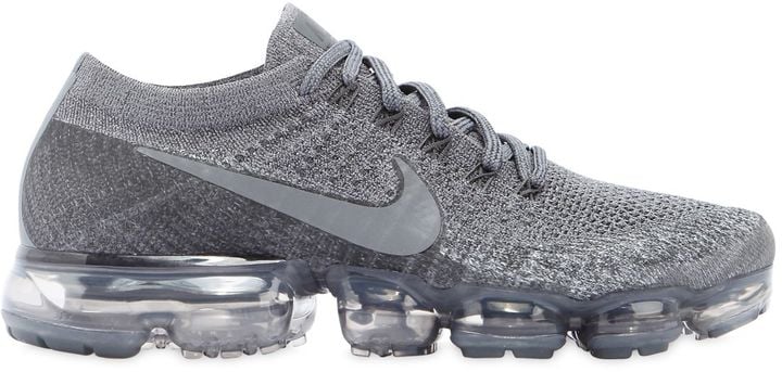 Altaar dun Haalbaarheid Nike Air Vapormax Flyknit Sneakers | 10 Gray Sneakers to Wear If Your Mood  Matches the Cloudy, Foggy Weather | POPSUGAR Fitness Photo 7
