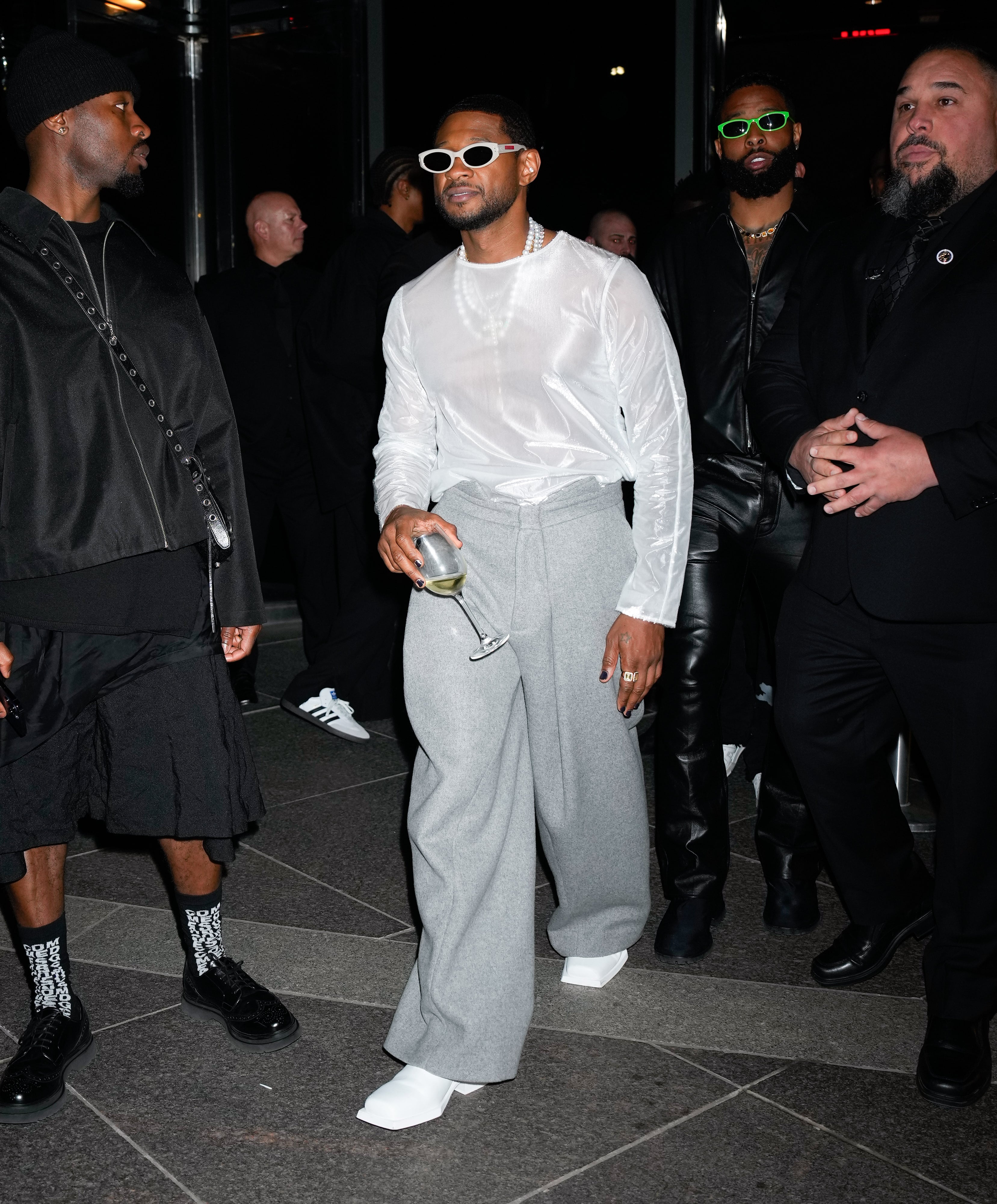 Usher's Style, Oufits