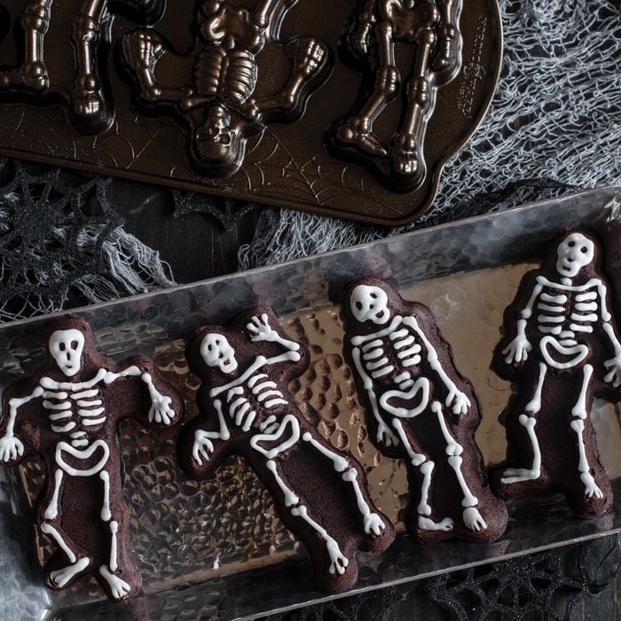 Spooky Sweets: Nordic Ware Spooky Skeleton Cakelets Pan