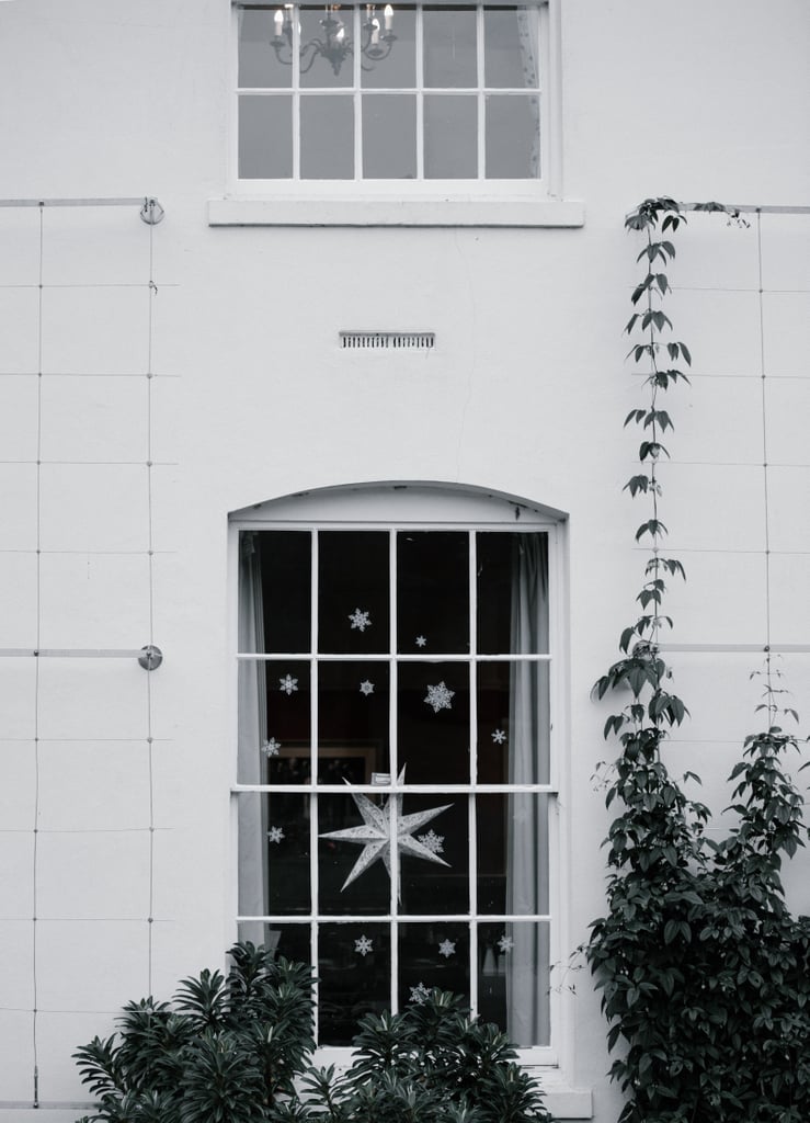 Christmas Window Decor iPhone Wallpaper