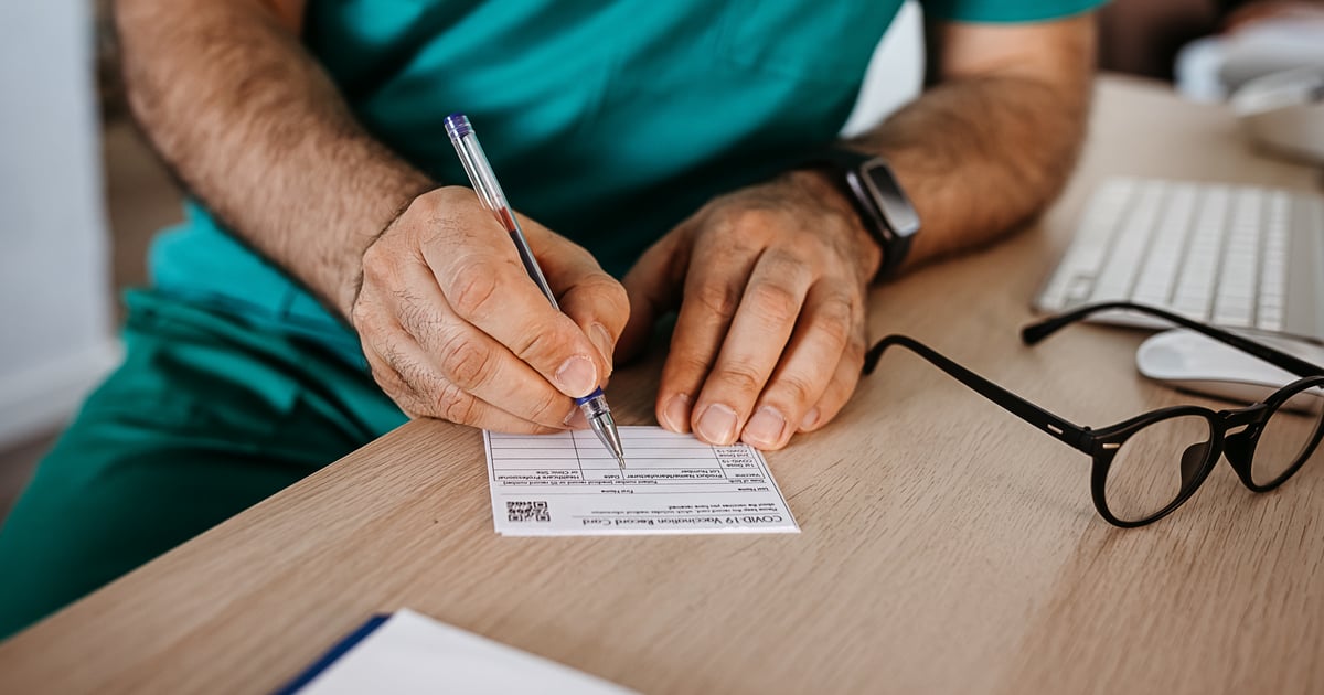 How to Protect Your COVID-19 Vaccine Card - Vimarsana News