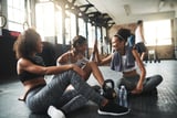This Workout Plan For Beginners Will Help You Challenge Yourself at the Gym