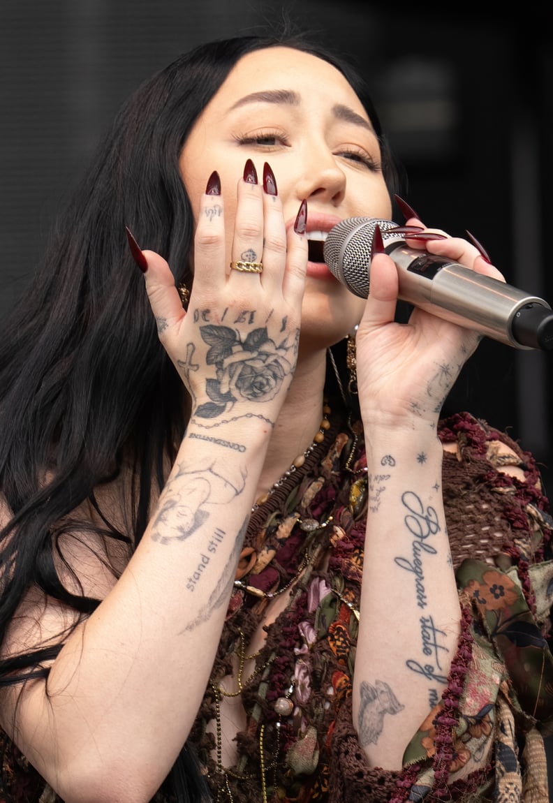 Noah Cyrus's Finger and Hand Tattoos