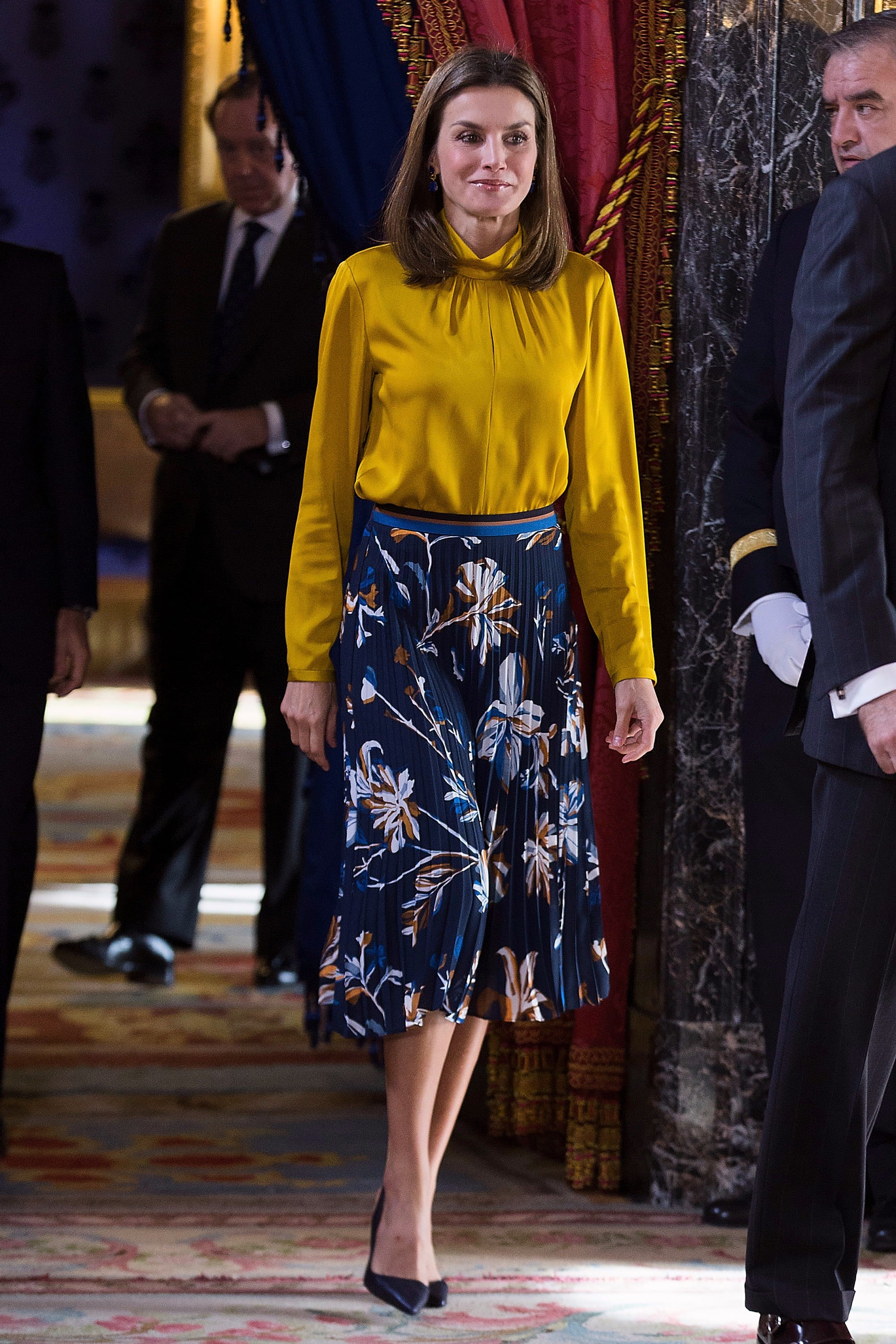 Floral midi skirt queen size deals