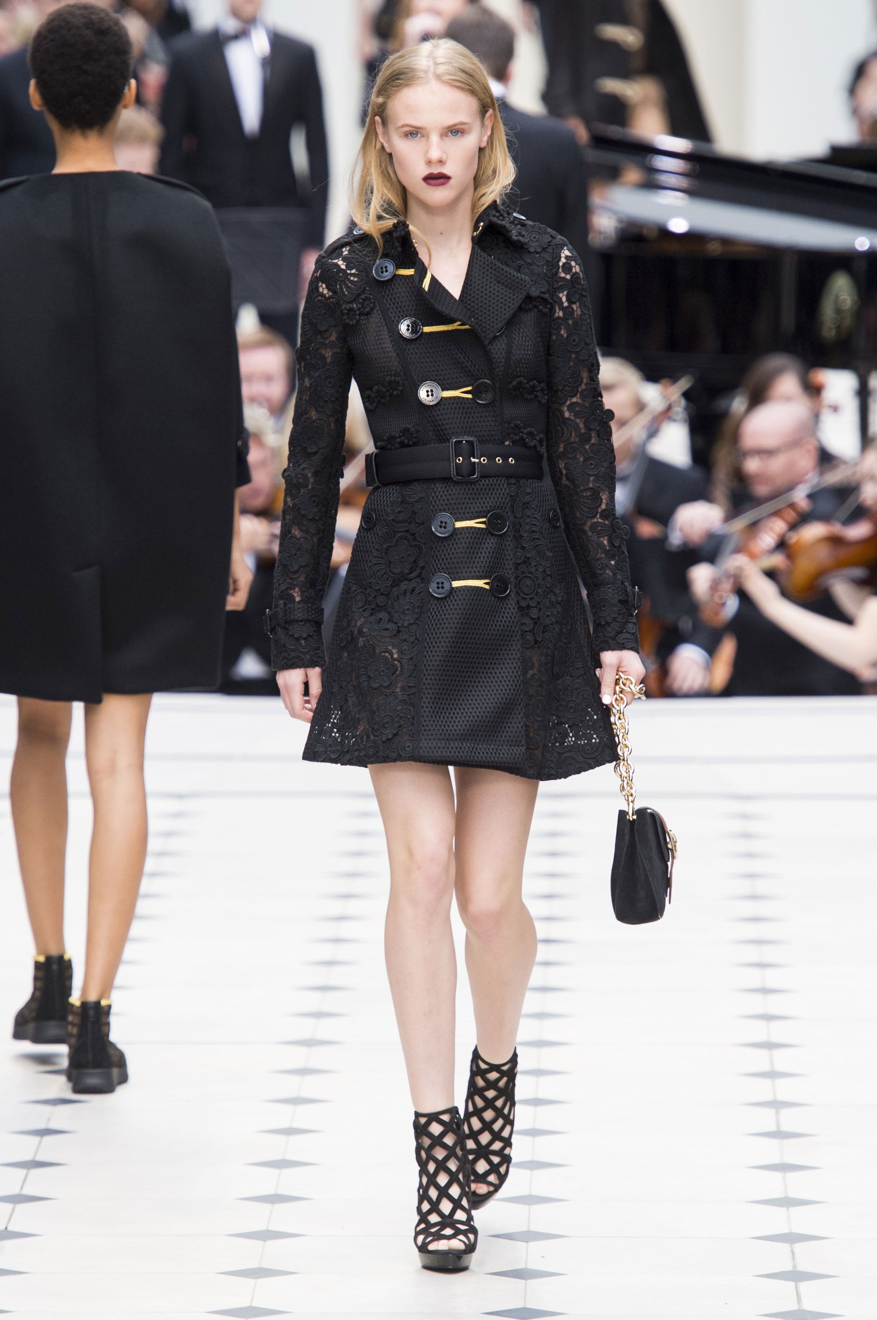 Burberry dress 2016 store