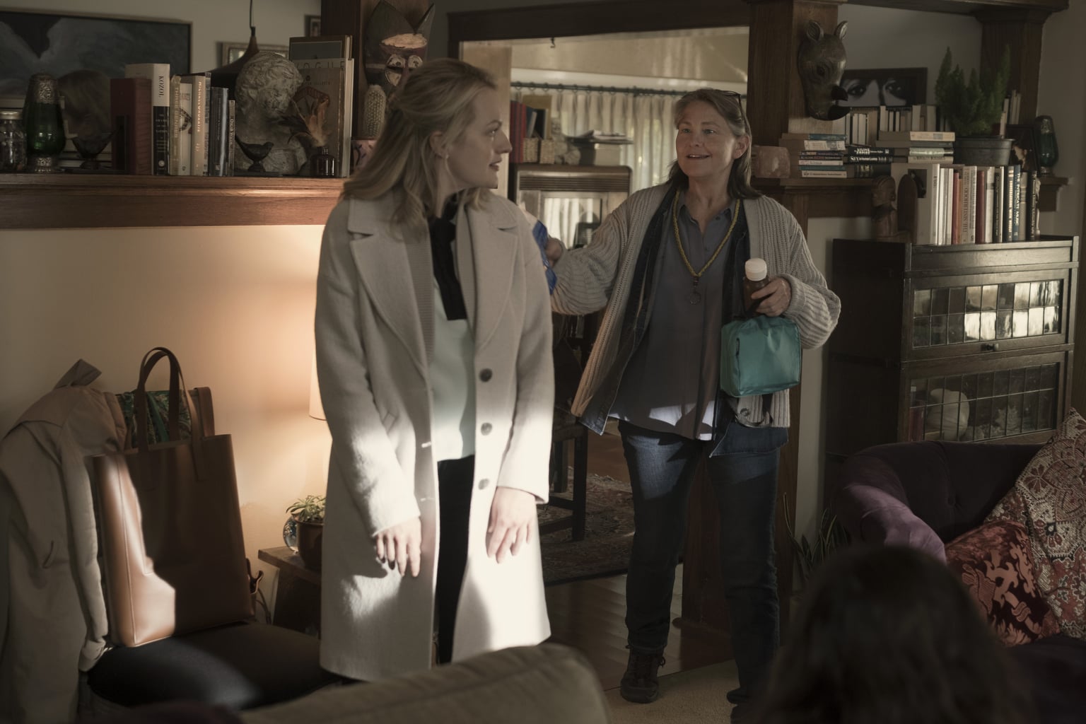 Who Plays Offred’s Mother in The Handmaid’s Tale? | POPSUGAR Entertainment