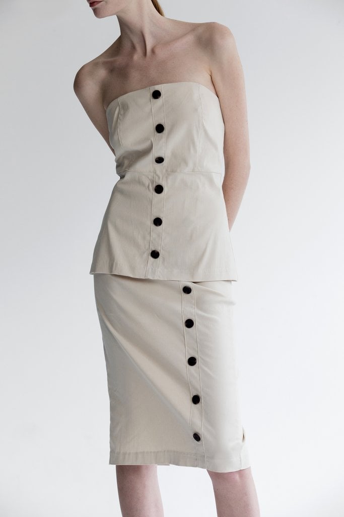 Sometimes the simplest pieces have the most transformational power in your wardrobe. That's because they're effortless to wear, like the Loéil Nosara Skirt ($76).
