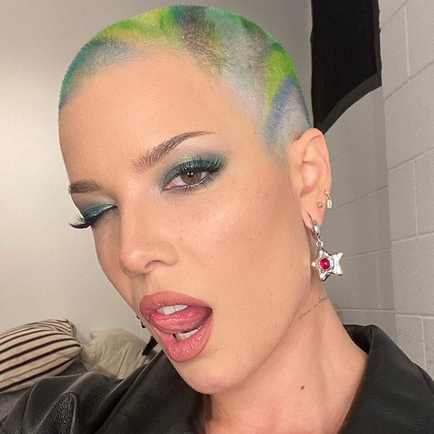 Halsey hot sale shaved head