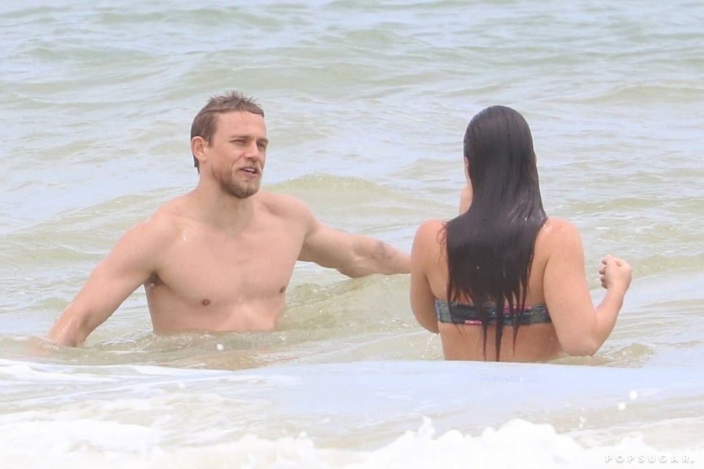 Charlie-Hunnam-Shirtless-Beach-Hawaii-Ap