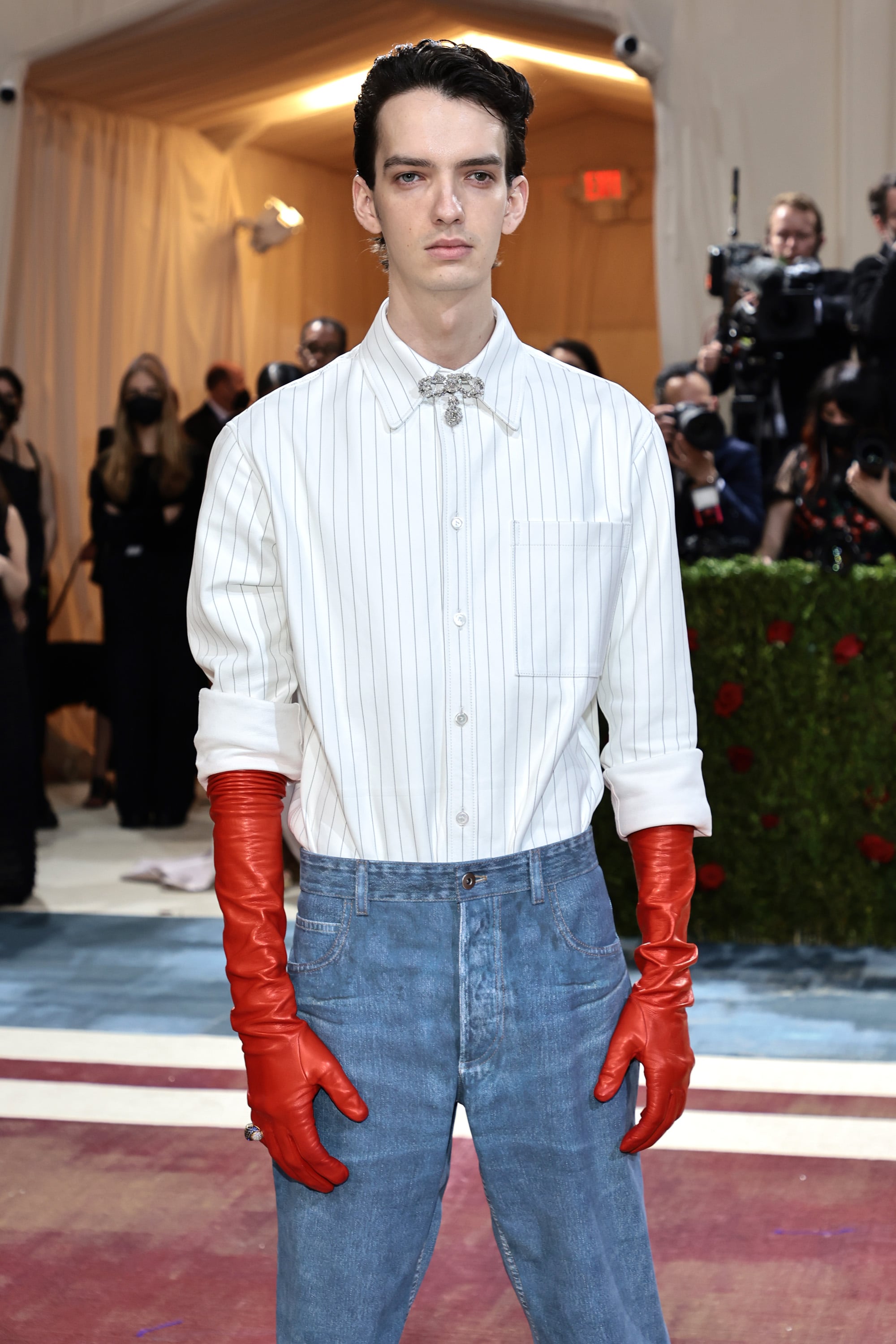 Fashion, Shopping \u0026 Style | Opera Gloves Were the Most Popular Accessory on  the Met Gala Red Carpet | POPSUGAR Fashion Photo 33
