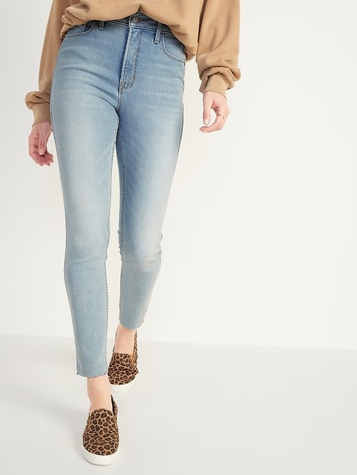 Stretch Super Skinny Light-Wash Cut-Off 