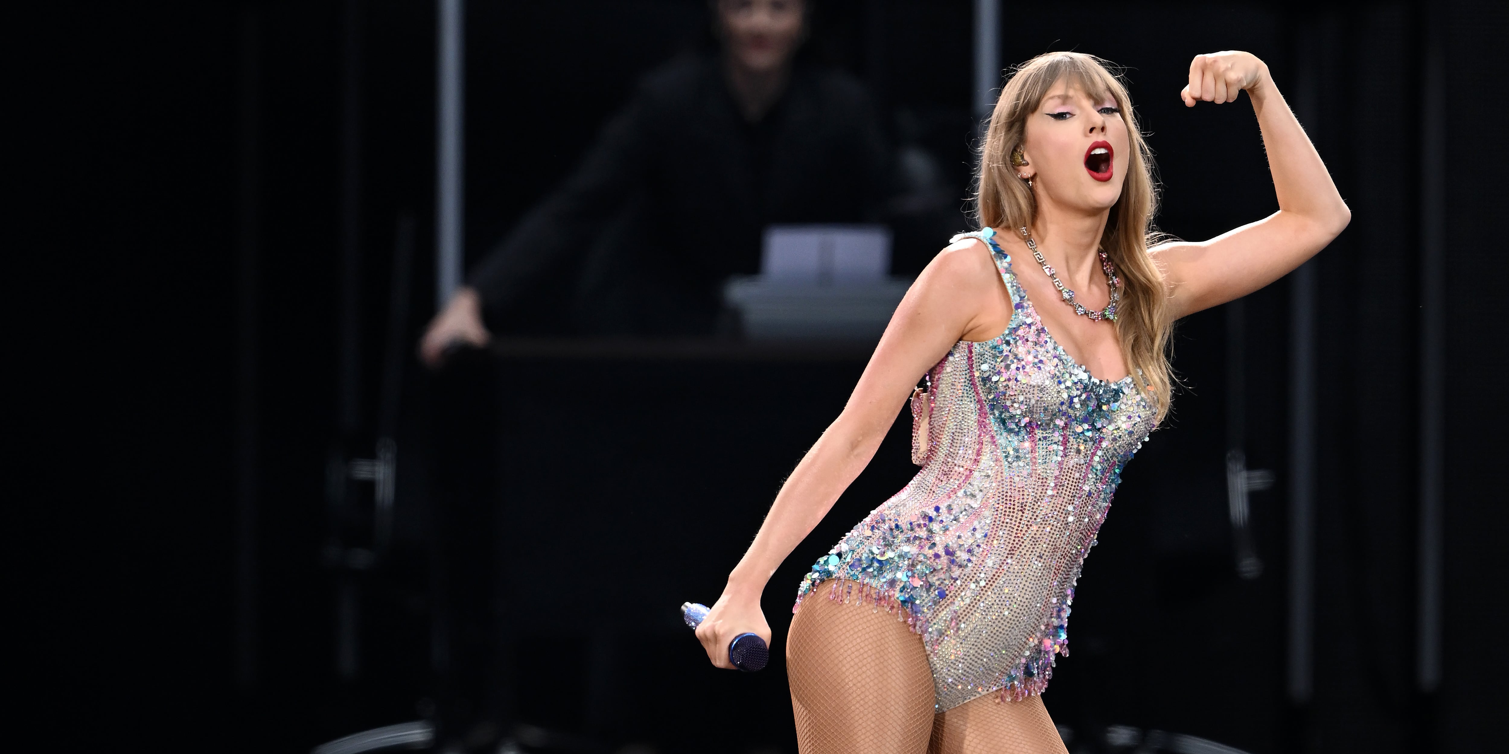 The Life of a Show Girl Requires Stamina — Here’s How Taylor Swift Powers Through