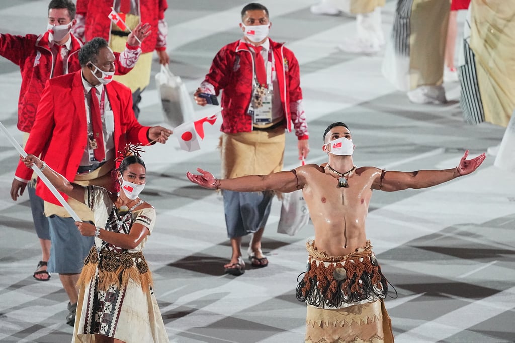 Tonga and Vanuatu Shirtless Flag Bearers at Opening Ceremony 