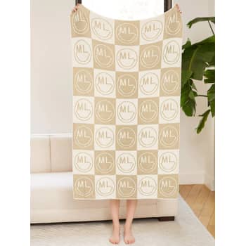 Best and Most Cozy Throw Blankets 2023