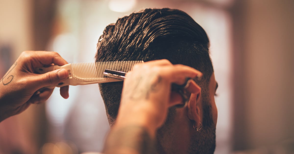 Conseils de coiffeur pour couper les cheveux des hommes à la maison
