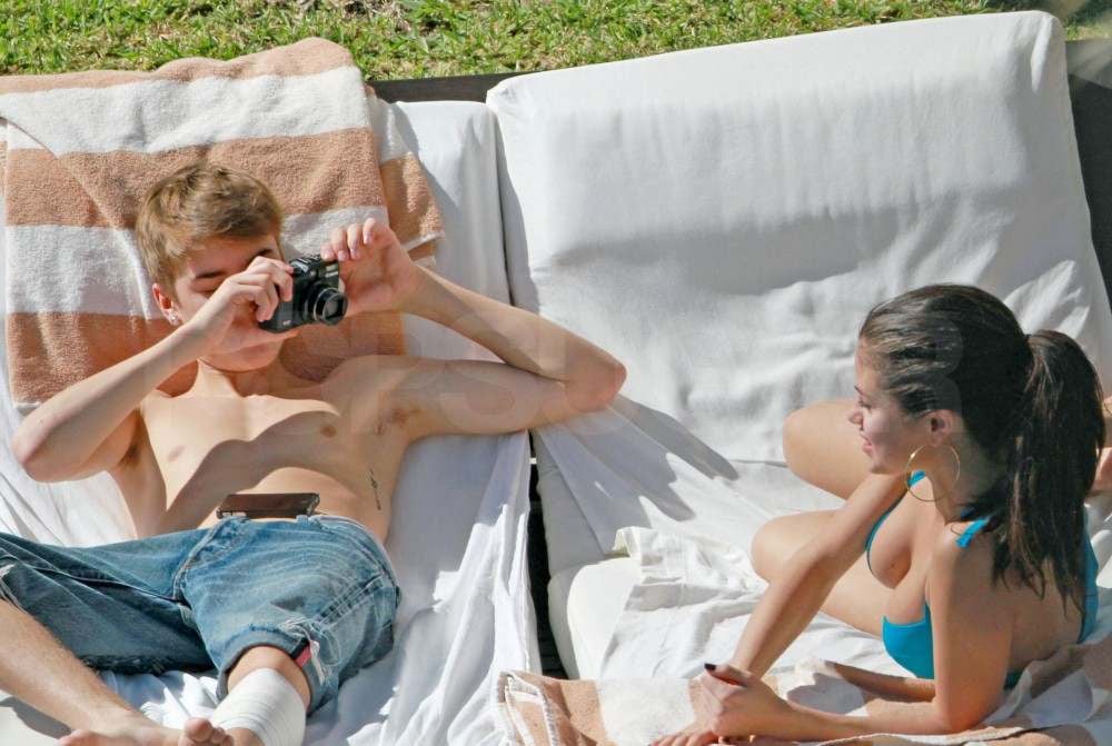 Justin snapped pictures of Selena while vacationing in Mexico in December 2011.