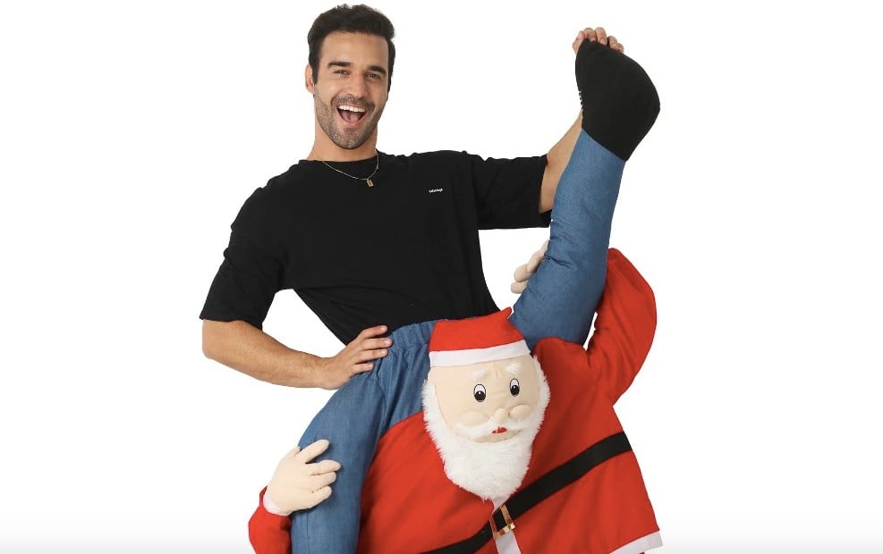 Santa shoulder clearance ride costume