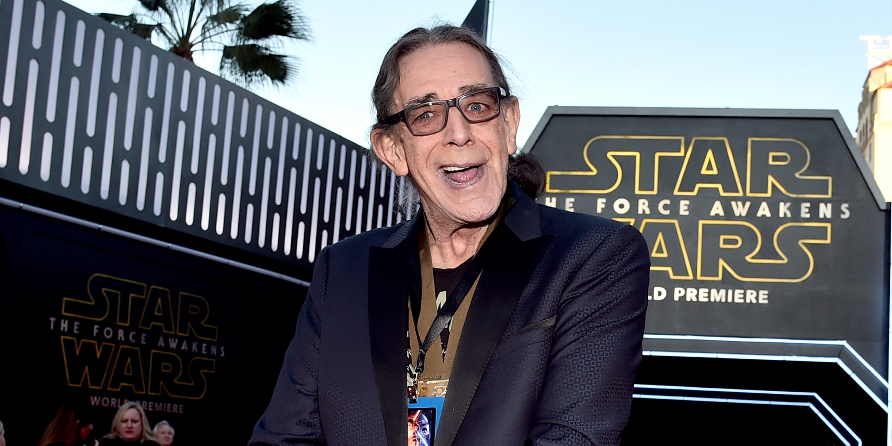 Celebrity Reactions to Peter Mayhew’s Death | PS Celebrity