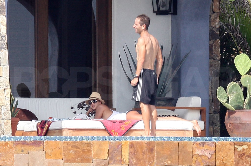 Jessica Alba and Cash Relaxing Poolside in Cabo