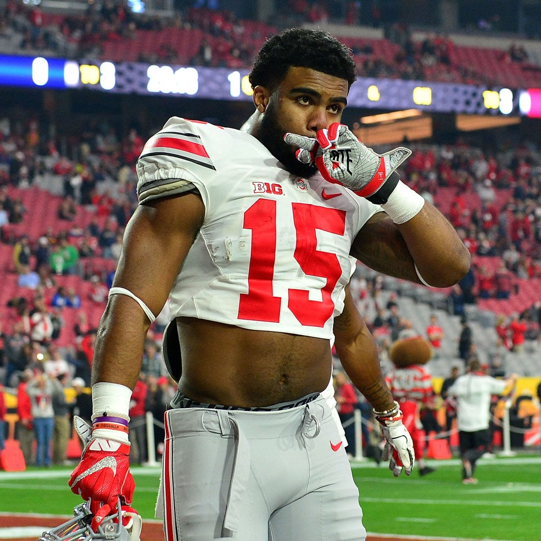 Ezekiel Elliott Wearing a Crop Top 