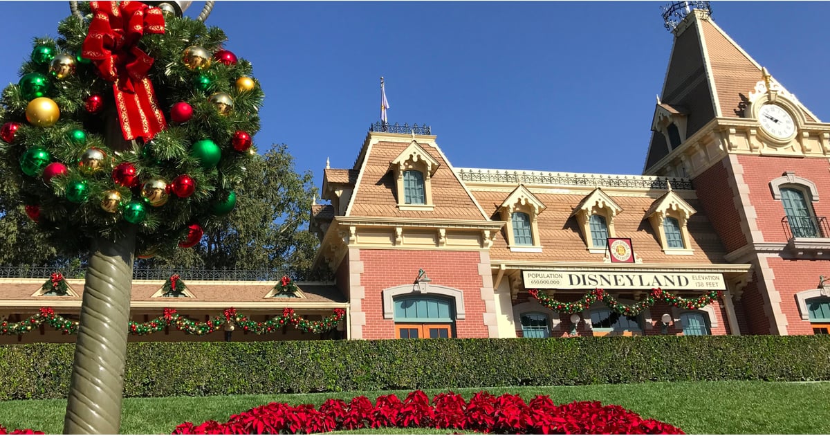 Disneyland Holiday Dates 2017 | POPSUGAR Smart Living