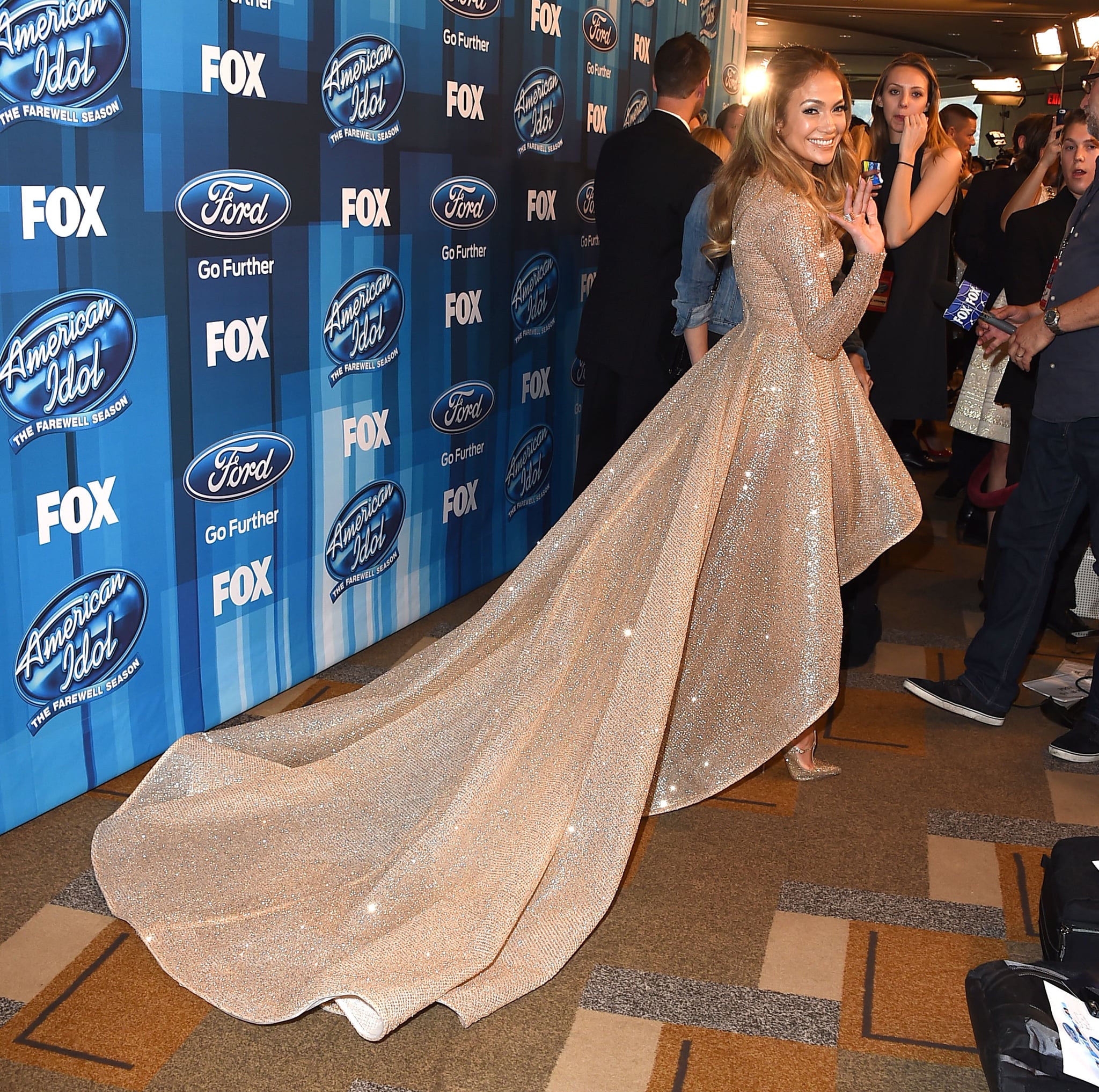 Jennifer Lopez S Gold Dress At American Idol Finale 2016 Popsugar Fashion