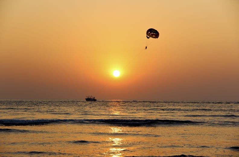 Parasail in Hawaii