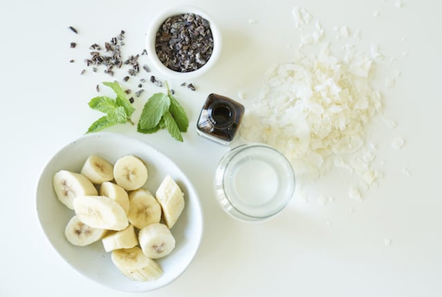 Healthy Dairy Free Mint Chocolate Chip Smoothie Popsugar Fitness