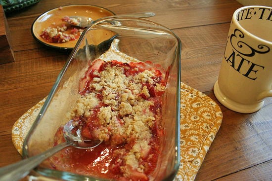 Gluten-Free (and Almost Sugar-Free) Strawberry Crumble