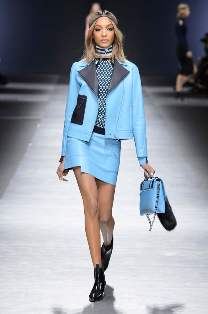 Versace Fall 2016 Runway