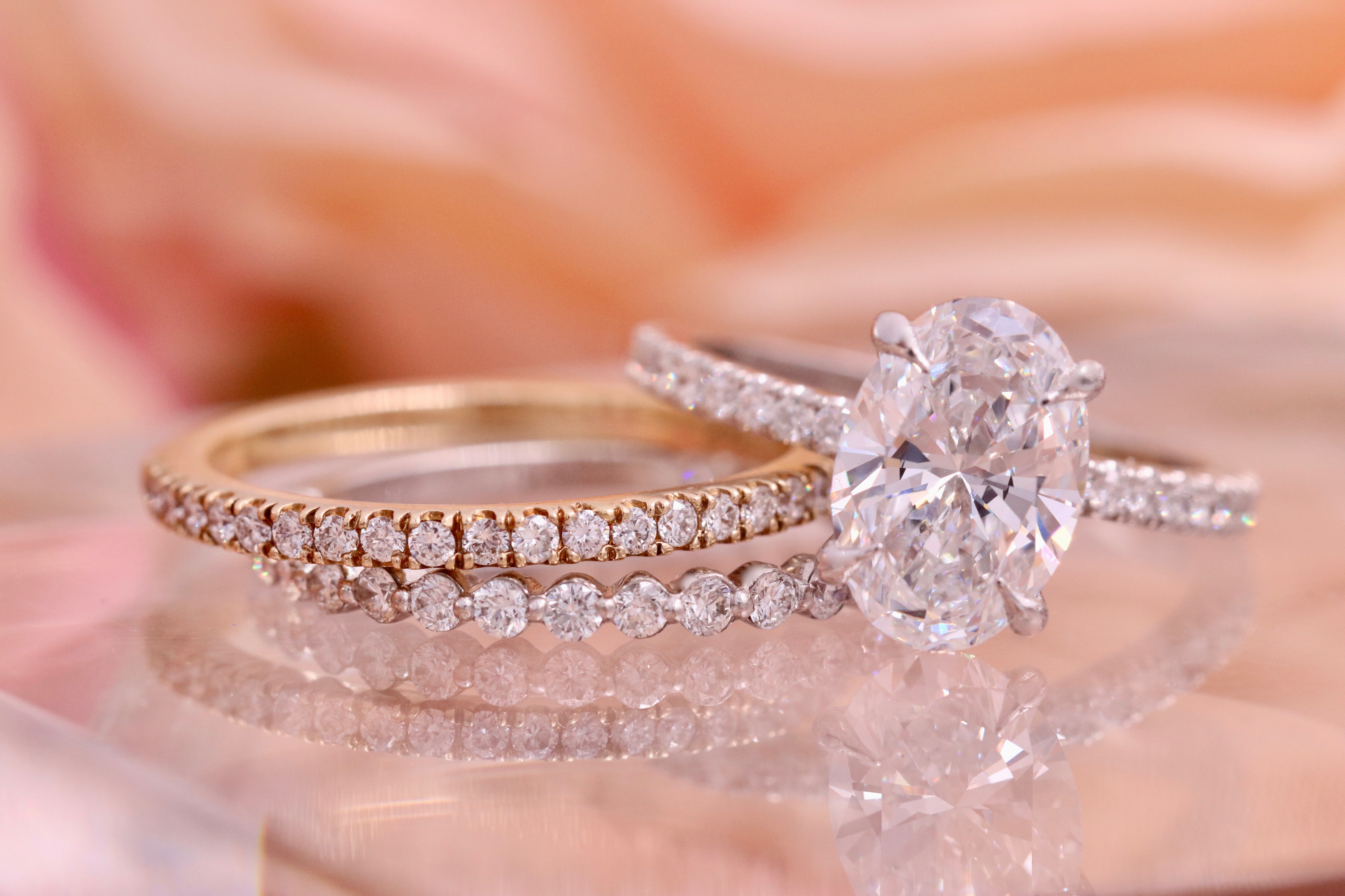 Halo ring deals with diamond band