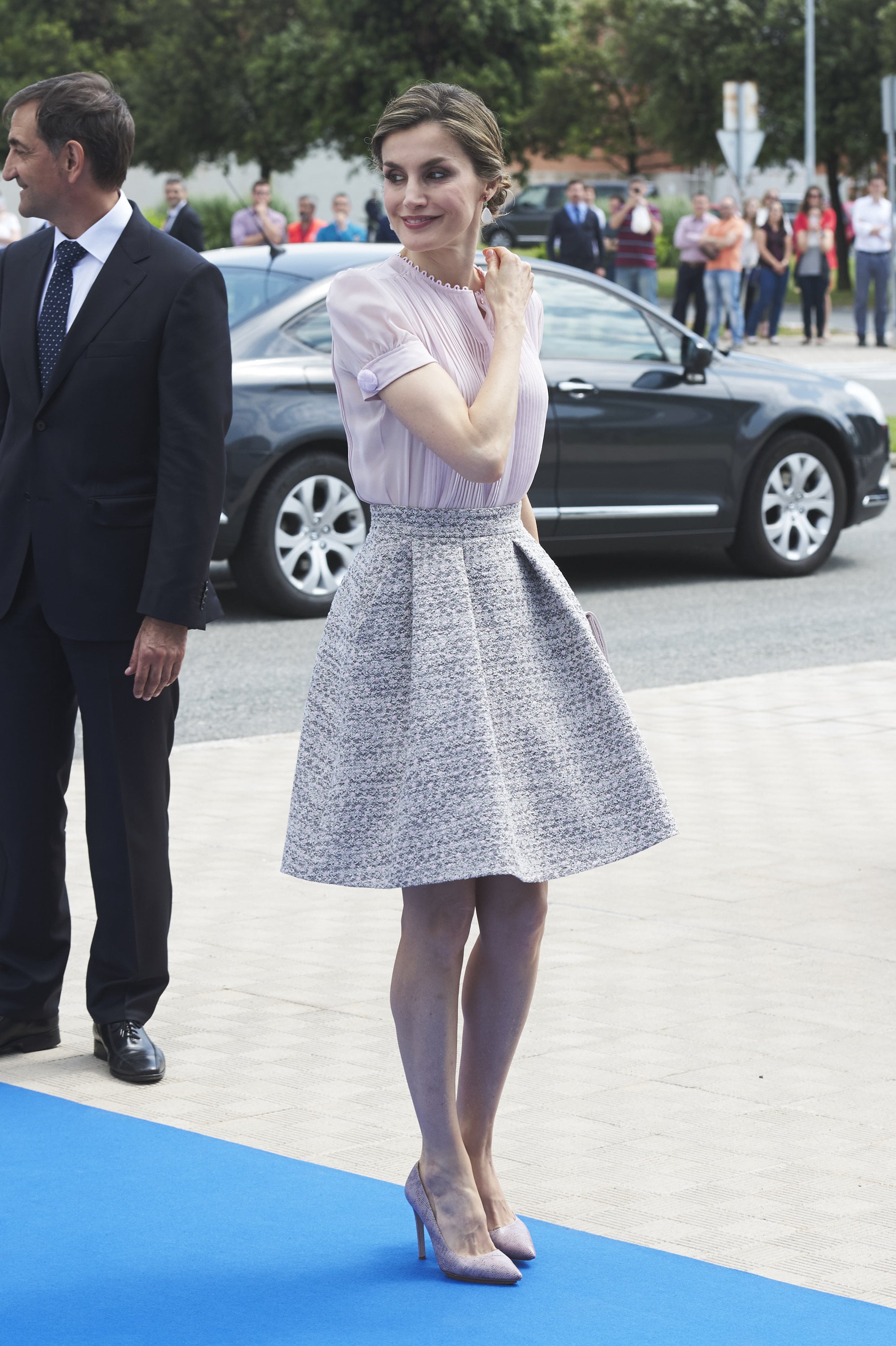 Queen Letizia s Hugo Boss A Line Skirt June 2016 POPSUGAR Latina