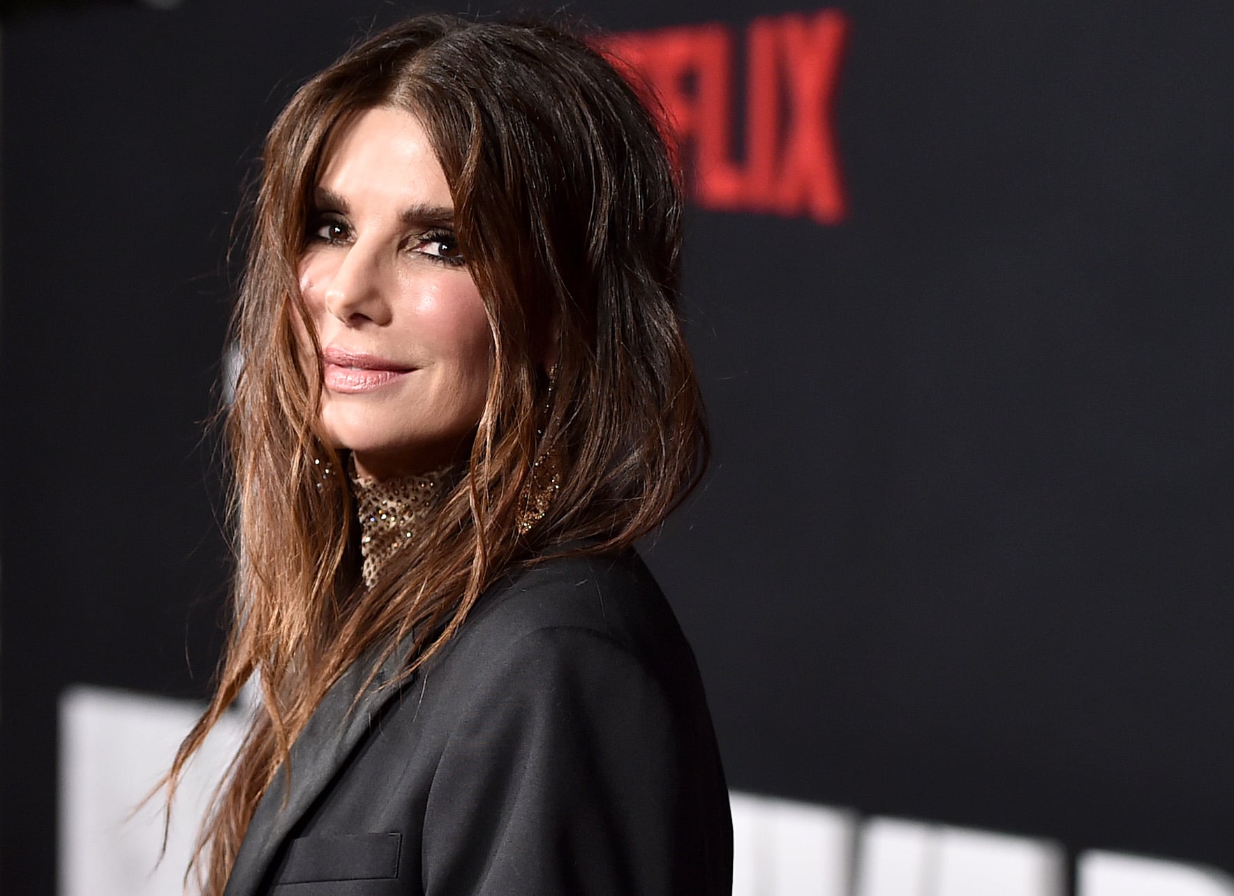 LOS ANGELES, CALIFORNIA - NOVEMBER 30: Sandra Bullock attends the Los Angeles premiere of Netflix's 