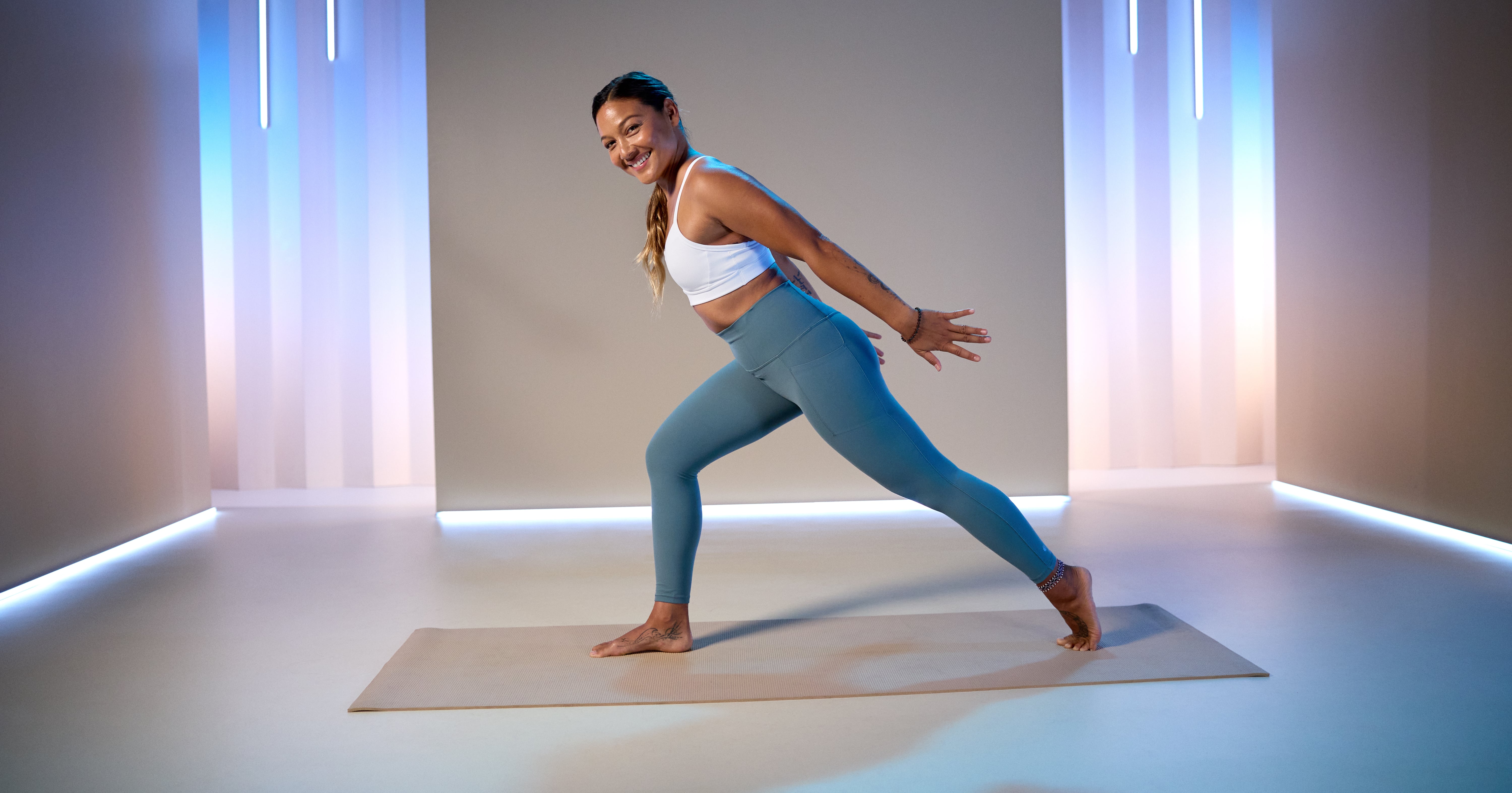 Flux de yoga de mise à la terre de 10 minutes |  POPSUGAR Fitness