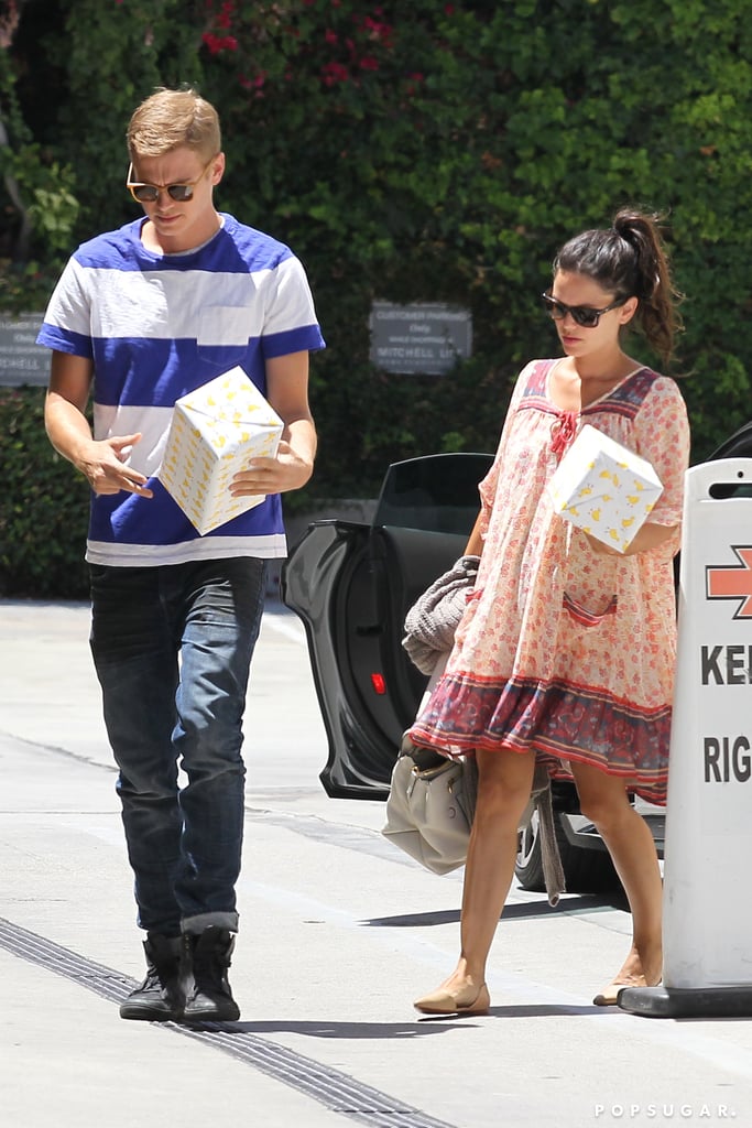 Pregnant Rachel Bilson Goes to a Birthday Party | Pictures