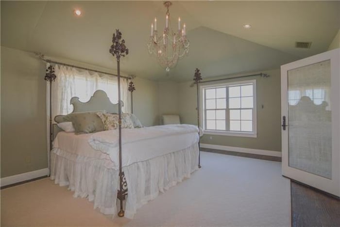 Jewel Sells Her Texas Home May 2016