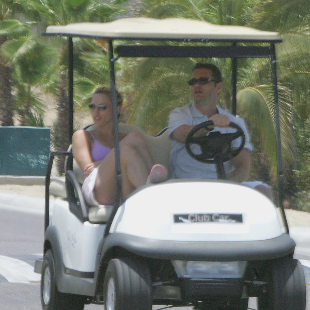 Jason Priestley and Naomi Lowde hung out in Mexico after tying the knot in the Bahamas in May 2005.